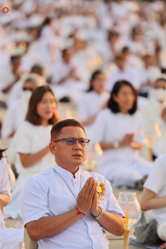 ภาพ No.307746:วันที่ 31 มกราคม พ.ศ. 2569 พิธีจุดประทีปธรรมถวายเป็นพุทธบูชา  และบูชาธรรมมหาปูชนียาจารย์ (ภาพชุดที่ 2) ณ วัดพระธรรมกาย ปทุมธานี ในโครงการธรรมยาตรา กตัญญูบูชา มหาปูชนียาจารย์ พระมงคลเทพมุนี(สด จนฺทสโร) พระผู้ปราบมาร อนุสรณ์สถาน 7 แห่ง ปีที่ 14