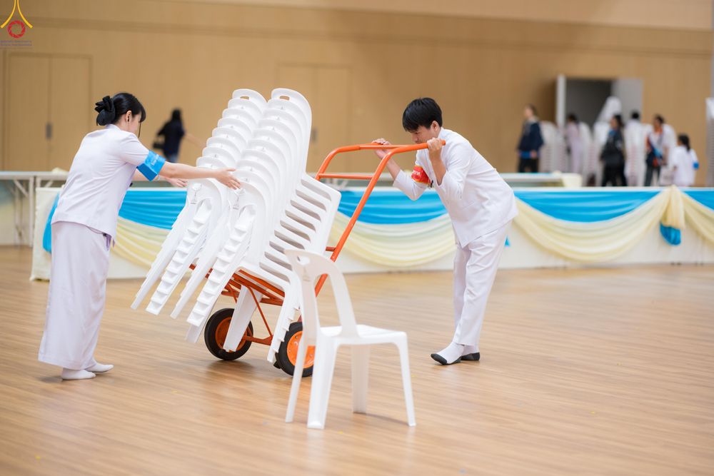 ภาพ No.280617:วันที่ 28 ธันวาคม พ.ศ.2568 พิธีถวายอุปกรณ์ทำความสะอาด ณ ห้องแก้วสารพัดนึก วัดพระธรรมกาย