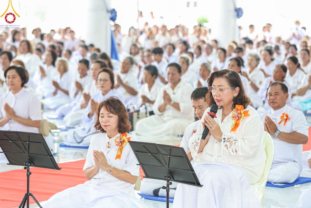 ภาพ No.327146:วันศุกร์ที่ 1 พฤษภาคม พ.ศ.2569 พิธีทอดผ้าป่า โปรยรัตนชาติ ตอกเสาเข็มมงคลต้นแรก สถาปนา “องค์พระเจดีย์เพื่อสร้างสันติภาพโลก” (แห่งแรกของภาคอีสาน) ณ ธุดงคสถานอำนาจเจริญ  อ.เมือง จ.อำนาจเจริญ