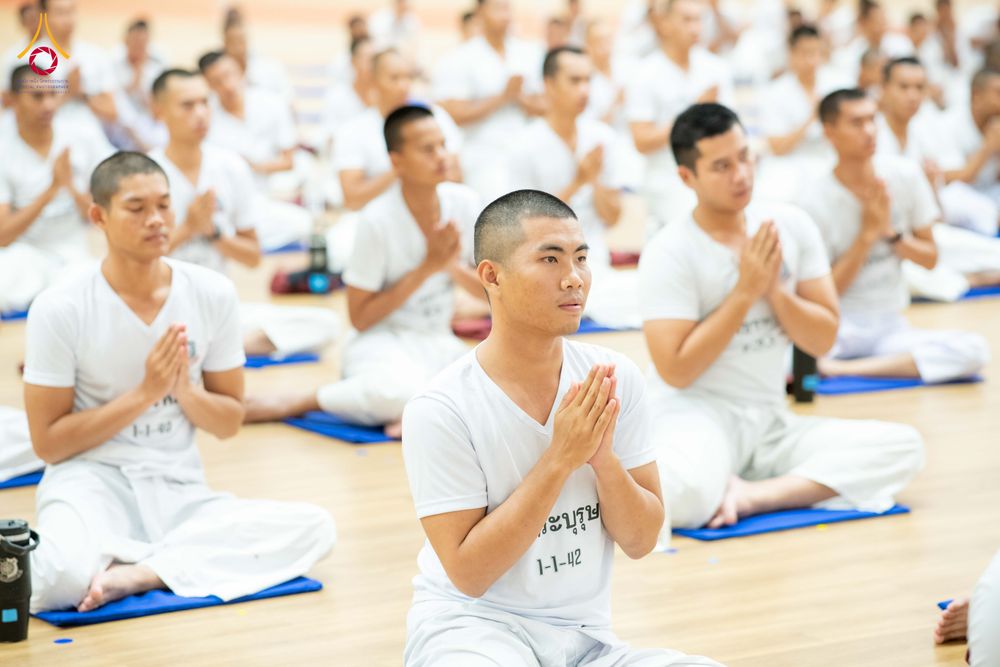 ภาพ No.350095:วันที่ 17-18 กันยายน พ.ศ. 2569 โครงการบรรพชาพัฒนาคุณธรรม จริยธรรม สำหรับนักเรียนนายสิบตำรวจ (นสต.) รุ่นที่ 16 ศูนย์ฝึกอบรมตำรวจภูธรภาค 1  ได้จัดกิจกรรม ณ สภาธรรมกายสากล ห้องแก้ว2