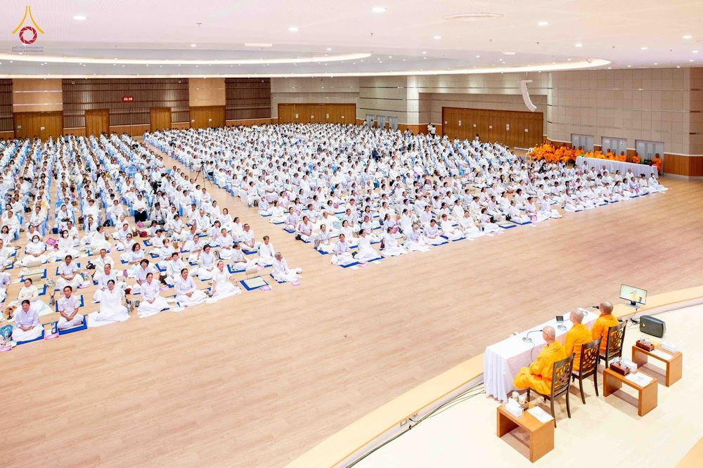 ภาพ No.344422:วันที่ 21-23 สิงหาคม พ.ศ. 2569 สัมมนารวมใจผู้นำบุญ บูชาธรรม 82 ปี หลวงพ่อธัมมชโย รุ่นที่ 1 กฐินสามัคคีทั่วไทย 30,000 วัด โครงการอุปสมบทบูชาธรรมมหาปูชนียาจารย์ 3,000 รูป  ณ ศูนย์ปฏิบัติธรรมเวิล์ดพีช วัลเล่ย์ จ.นครราชสีมา