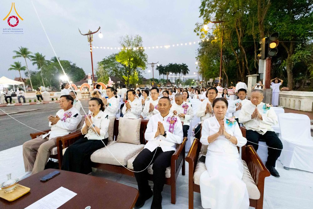 ภาพ No.310780:วันอาทิตย์ที่ 22 กุมภาพันธ์ พ.ศ. 2569 พิธีตักบาตรเเด่คณะพระภิกษุสงฆ์ 1,111 รูป จังหวัดน่าน หนึ่งในโครงการตักบาตรพระ 2,000,000 รูป 77 จังหวัดทั่วไทย ในวาระอันเป็นมงคลยิ่ง ครบรอบ 744 ปี นครน่าน สืบสานศรัทธา ทำบุญใหญ่ของเมืองน่าน ณ ข่วงเมือง วัดภูมินทร์ อำเ