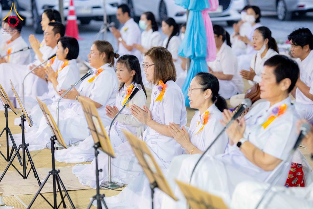 ภาพ No.300191:วันที่ 22 มกราคม พ.ศ. 2569 พิธีถวายภัตตาหารเป็นสังฆทาน แด่พระธรรมยาตรา ณ อนุสรณ์สถานบางปลา วัดบางปลา อำเภอบางเลน จังหวัดนครปฐม ในโครงการธรรมยาตรา กตัญญูบูชา มหาปูชนียาจารย์ พระมงคลเทพมุนี(สด จนฺทสโร) พระผู้ปราบมาร อนุสรณ์สถาน 7 แห่ง ปีที่ 14