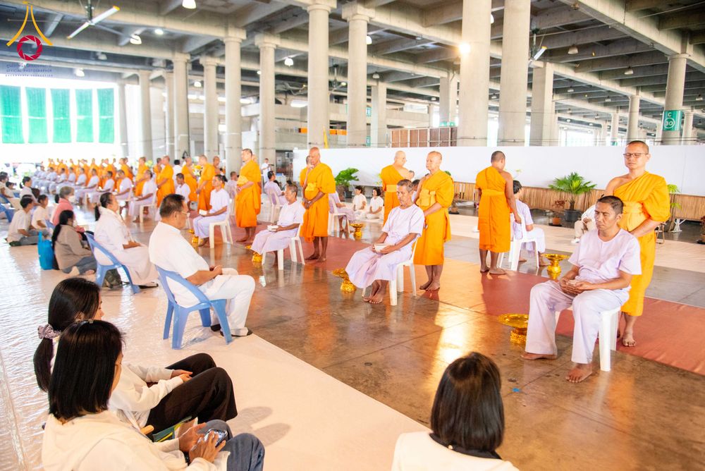 ภาพ No.293642:วันที่ 10 มกราคม พ.ศ. 2569 พิธีปลงผมธรรมทายาทบูชาธรรม 117  ปี คุณยายอาจารย์ฯ ณ วิหารคด วัดพระธรรมกาย ปทุมธานี