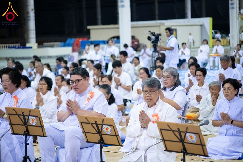 ภาพ No.279043:วันที่ 2 มกราคม พ.ศ.2569 พิธีถวายภัตตาหารเป็นสังฆทาน แด่พระธรรมยาตรา ณ วัดพระธรรมกาย ปทุมธานี ในโครงการธรรมยาตรา กตัญญูบูชา มหาปูชนียาจารย์ พระมงคลเทพมุนี(สด จนฺทสโร) พระผู้ปราบมาร อนุสรณ์สถาน 7 แห่ง ปีที่ 14