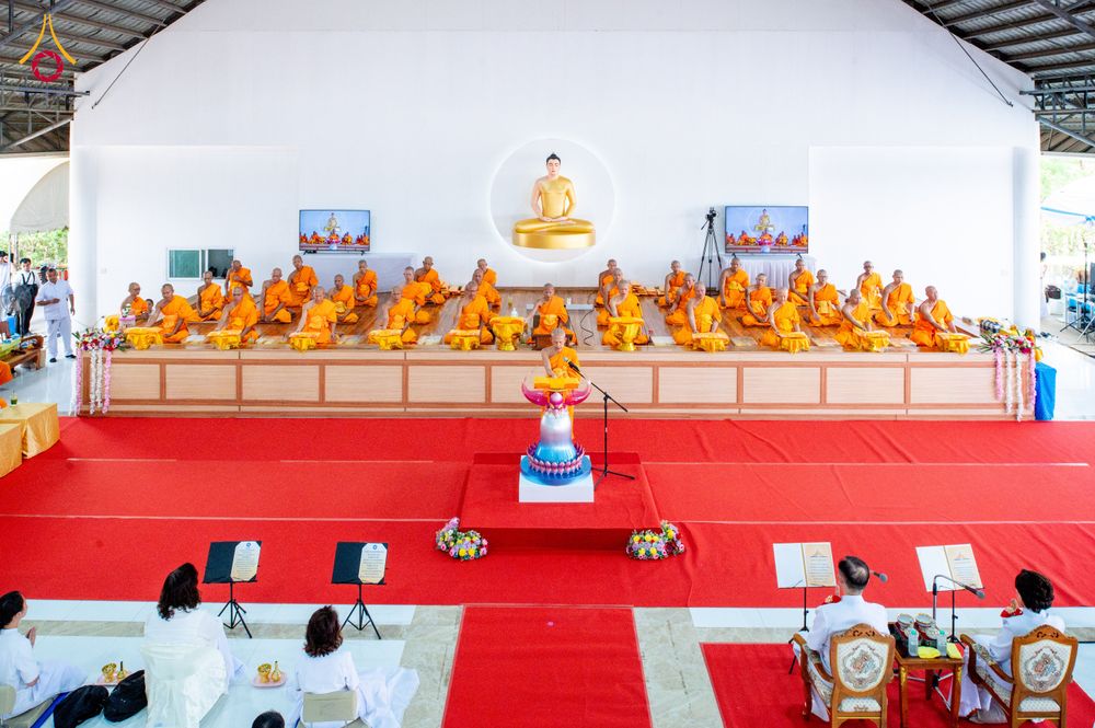 ภาพ No.327142:วันศุกร์ที่ 1 พฤษภาคม พ.ศ.2569 พิธีทอดผ้าป่า โปรยรัตนชาติ ตอกเสาเข็มมงคลต้นแรก สถาปนา “องค์พระเจดีย์เพื่อสร้างสันติภาพโลก” (แห่งแรกของภาคอีสาน) ณ ธุดงคสถานอำนาจเจริญ  อ.เมือง จ.อำนาจเจริญ