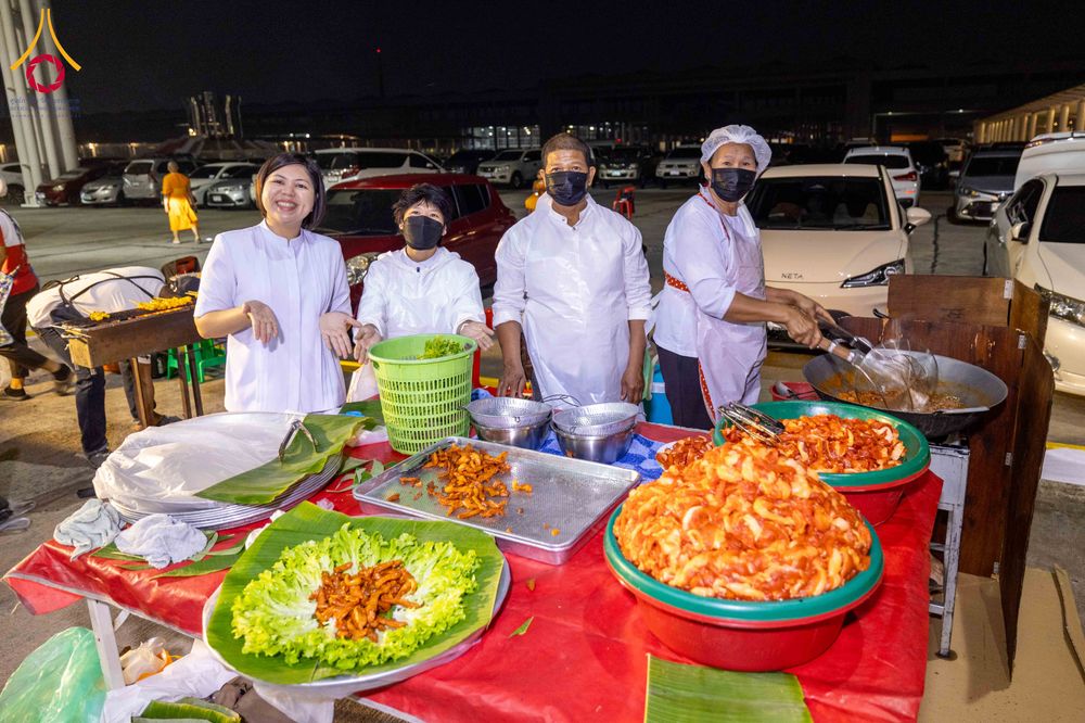 ภาพ No.306801:วันที่ 31 มกราคม พ.ศ. 2569 พิธีถวายภัตตาหารเป็นสังฆทาน แด่พระธรรมยาตรา ณ วัดพระธรรมกาย  จังหวัดปทุมธานี ในโครงการธรรมยาตรา กตัญญูบูชา มหาปูชนียาจารย์ พระมงคลเทพมุนี(สด จนฺทสโร) พระผู้ปราบมาร อนุสรณ์สถาน 7 แห่ง ปีที่ 14