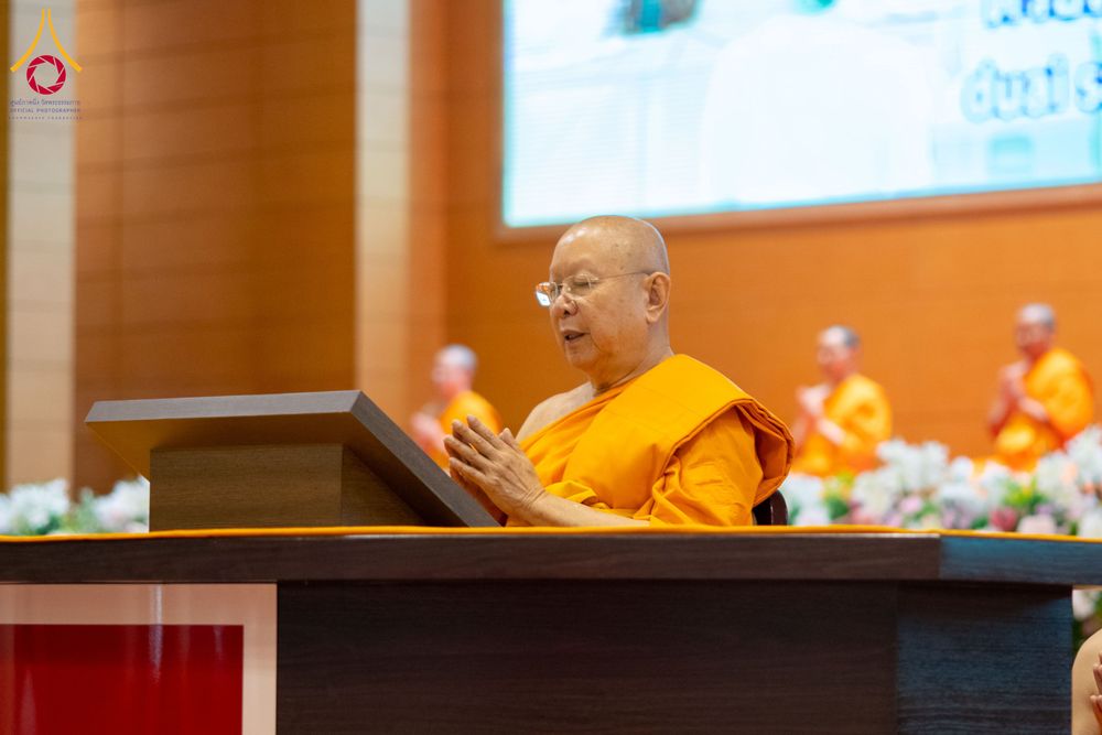 ภาพ No.321580:วันอาทิตย์ที่ 12 เมษายน พ.ศ.2569 กิจกรรมงานบุญวันอาทิตย์ สาธุชนปฏิบัติธรรมร่วมกัน ณ ห้องแก้วสารพัด 1 วัดพระธรรมกาย ปทุมธานี