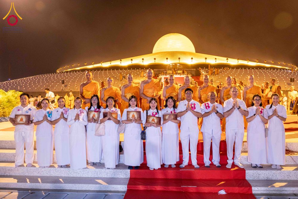 ภาพ No.312484:วันอังคารที่ 3 มีนาคม พ.ศ.2569 พิธีเวียนประทักษิณและจุดมาฆประทีป (ภาพชุดที่ 2) ณ ลานธรรมพระมหาธรรมกายเจดีย์ วัดพระธรรมกาย