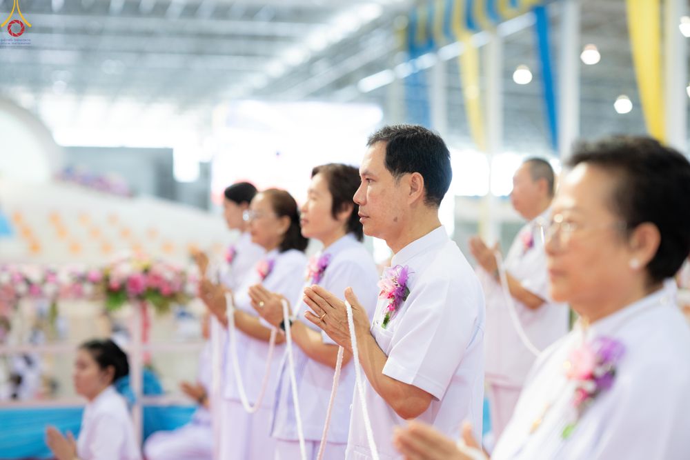 ภาพ No.286388:วันอาทิตย์ที่ 13 กรกฎาคม พ.ศ.2568 พิธีปฎิบัติธรรม และพิธีจุดเทียนใจ ไฟนิรันดร์ อนันตชัย ณ สภาธรรมกายสากล วัดพระธรรมกาย