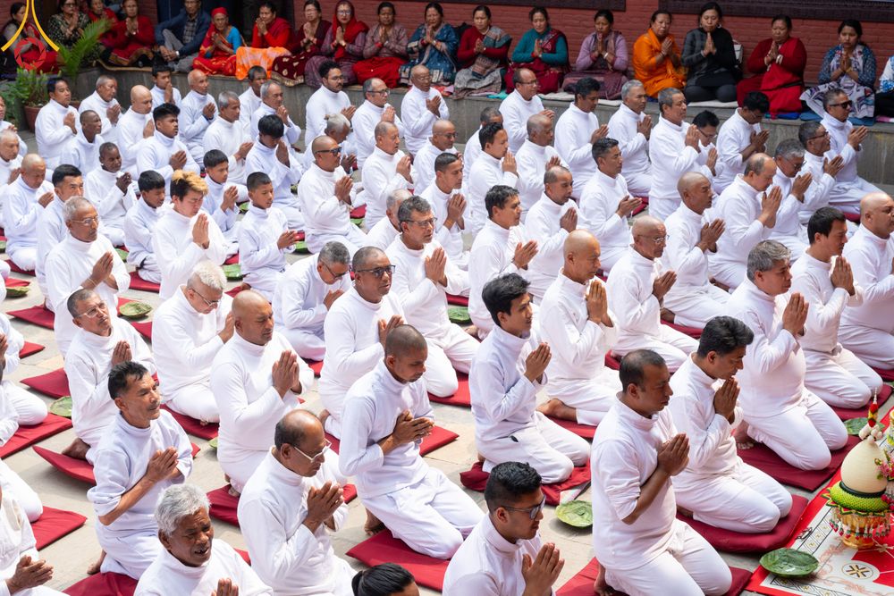 ภาพ No.313322:วันพุธที่ 11 มีนาคม พ.ศ. 2569 พิธีตัดปอยผมโครงการบรรพชาสามเณร  ณ วัดอเชศวร (Aksheswar Mahavihar) ประเทศเนปาล