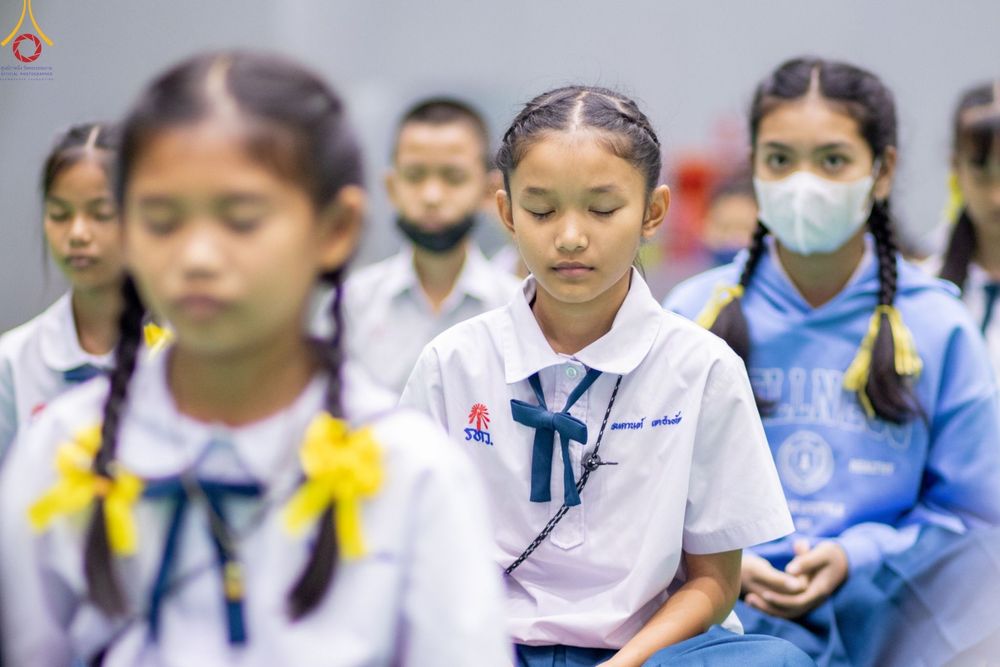 ภาพ No.103378:วันรวมพลังเด็กดี V-Star ผู้นำฟื้นฟูศีลธรรมโลก จังหวัดนครราชสีมา ณ เทอร์มินอล 21 โคราช ถ.มิตรภาพ ต.ในเมือง อ.เมืองนครราชสีมา จ.นครราชสีมา วันอังคารที่ 19 ธันวาคม พ.ศ. 2566