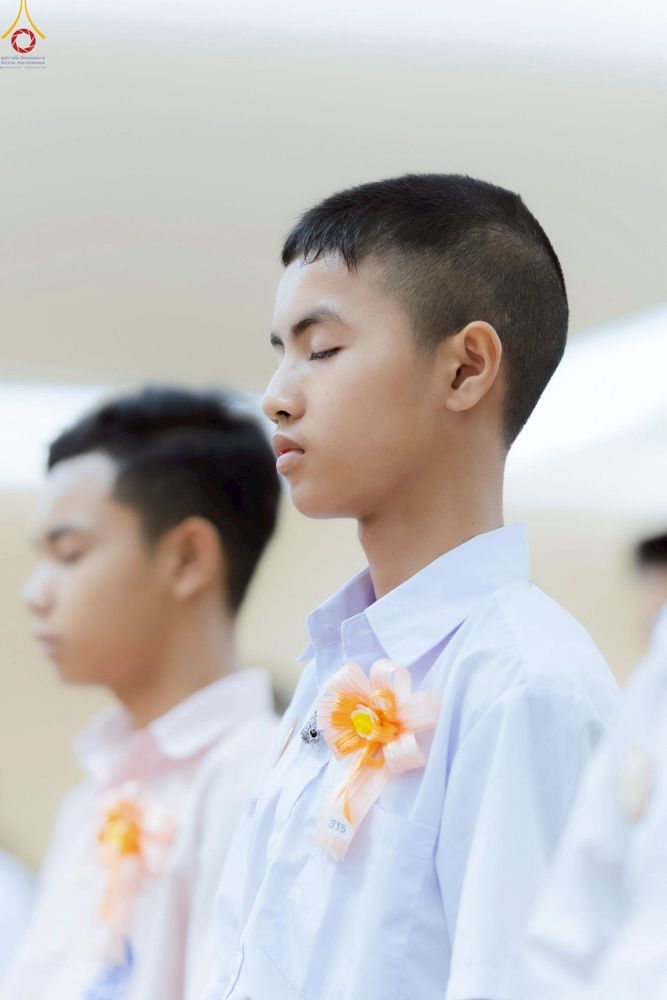 ภาพ No.245916:วันเสาร์ที่ 13 กันยายน พ.ศ. 2568 พิธีมอบผ้าไตรประธานกฐินสัมฤทธิ์เด็กดี V-Star ณ สภาธรรมกายสากล วัดพระธรรมกาย