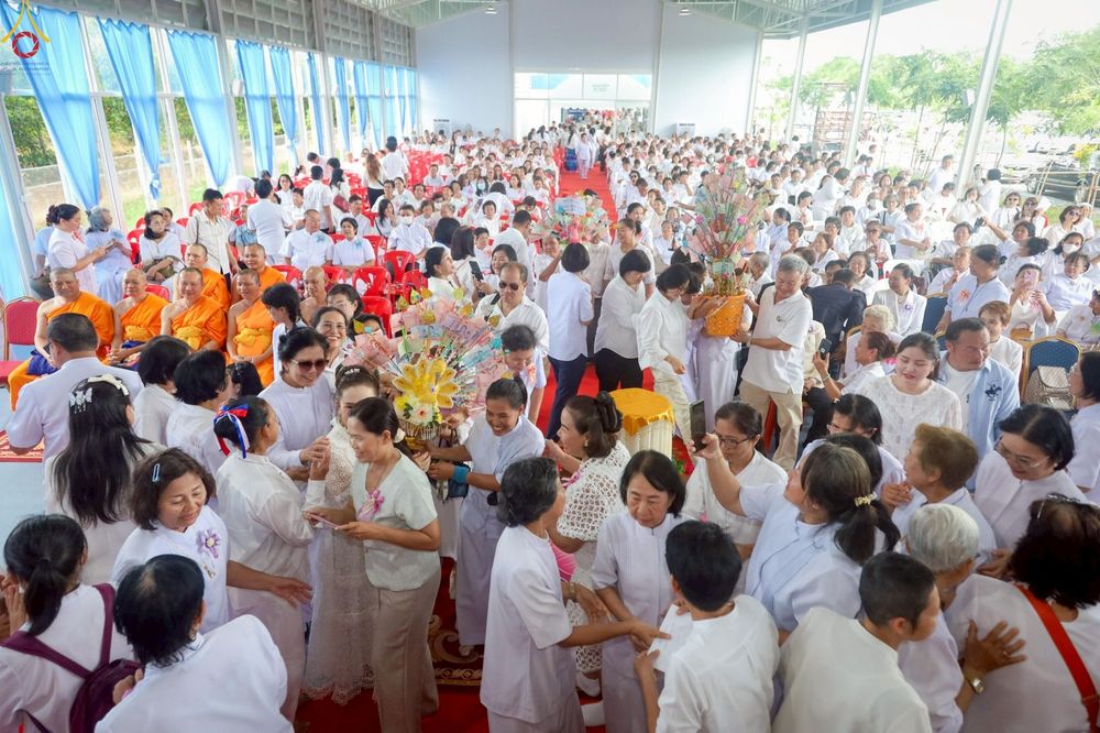 ภาพ No.272681:วันที่ 1 พฤศจิกายน พ.ศ. 2568 พิธีทอดกฐินสามัคคีทั่วไทย ณ วัดศรีวรรณวนาราม ต.คลองสาม อ.คลองหลวง จ.ปทุมธานี โดยคณะศิษยานุศิษย์ บูชาธรรม 81 ปี หลวงพ่อธัมมชโย