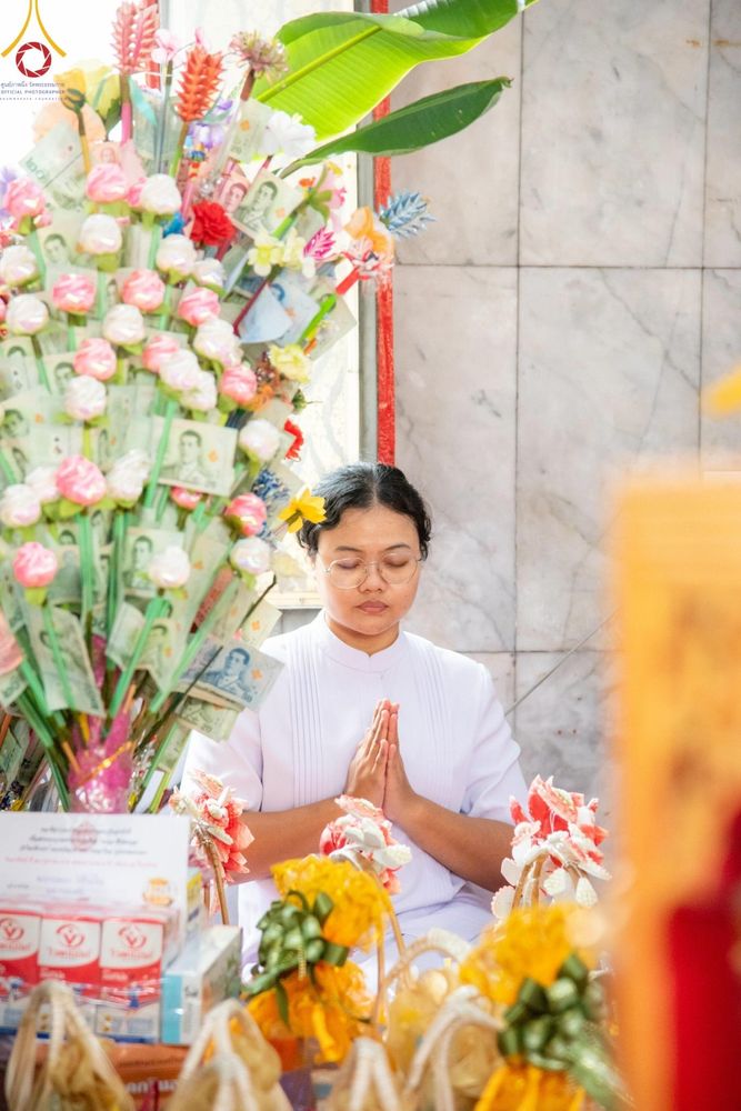 ภาพ No.165097:พิธีทอดกฐิน ณ วัดใหม่พิเรนทร์ แขวงวัดอรุณ เขตบางกอกใหญ่ กรุงเทพมหานคร ในโครงการกฐินสามัคคีทั่วไทย 30,000 วัด บูชาธรรม 80 ปี หลวงพ่อธัมมชโย โดยคณะศิษยานุศิษย์วัดพระธรรมกาย วันที่ 20 ตุลาคม พ.ศ. 2567