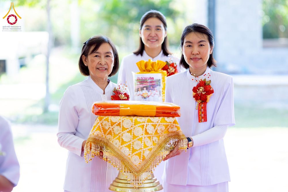 ภาพ No.274627:วันอาทิตย์ที่ 23 พฤศจิกายน พ.ศ. 2568 พิธีทอดผ้าป่าสามัคคี เพื่อระดมทุนสร้างกุฏิที่พักสามเณร ณ ศูนย์ปฏิบัติธรรมสวนผึ้ง จ.ราชบุรี