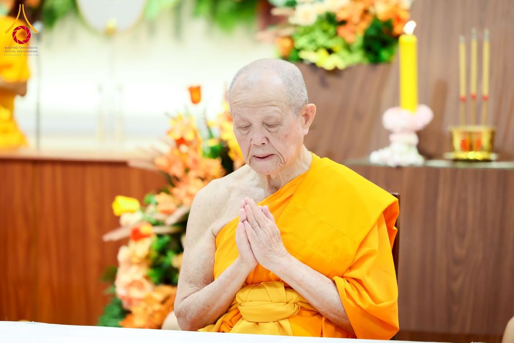 ภาพ No.254795:วันที่ 15 ตุลาคม พ.ศ. 2568 พิธีบรรจุพระบรมสารีริกธาตุภายในพระเกตุองค์พระประธาน สมโภชพระประธาน พระธรรมกาย ณ ศูนยอบรมเยาวชนกาญจนบุรี