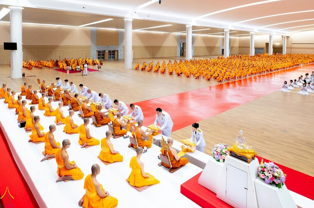 ภาพ No.234919:พิธีเจริญพระพุทธมนต์ ปฎิบัติธรรมเจริญสมาธิภาวนา และพิธีทำบุญตักบาตร เพื่อถวายเป็นพระราชกุศลแด่พระบาทสมเด็จพระวชิรเกล้าเจ้าอยู่หัว เนื่องในโอกาสวันเฉลิมพระชนมพรรษา 28 กรกฎาคม พ.ศ. 2568 ณ ห้องแก้วสารพัดนึก 2 วัดพระธรรมกาย อ.คลองหลวง จ.ปทุมธานี