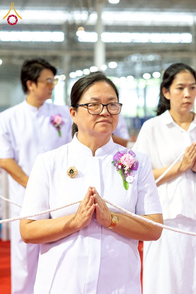 ภาพ No.261207:วันอาทิตย์ที่ 5 ตุลาคม พ.ศ. 2568 พิธีจุดเทียนใจ ไฟนิรันด์ อนันตชัย ณ สภาธรรมกายสากล วัดพระธรรมกาย