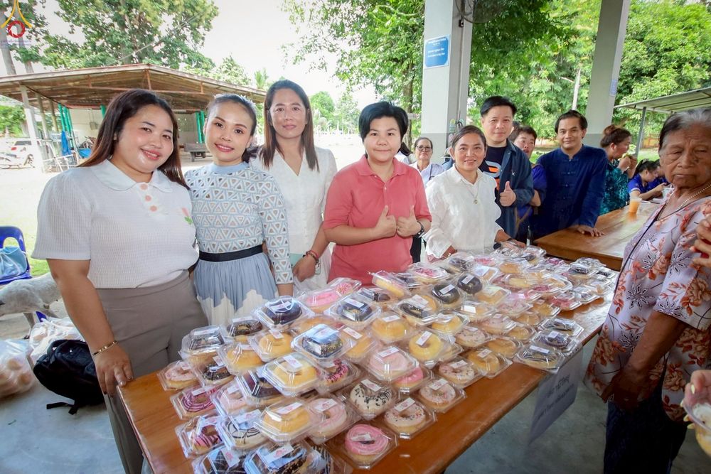 ภาพ No.251960:วันที่ 10 ตุลาคม พ.ศ. 2568 พิธีทอดกฐินสามัคคีทั่วไทย 30,000 วัด โดยคณะศิษยานุศิษย์ บูชาธรรม 81 ปี หลวงพ่อธัมมชโย  ร่วมกับ มหาวิทยาลัยนเรศวร  ณ วัดศรีรัตนาราม(จูงนาง) ต.ท่าทอง อ.เมือง จ.พิษณุโลก