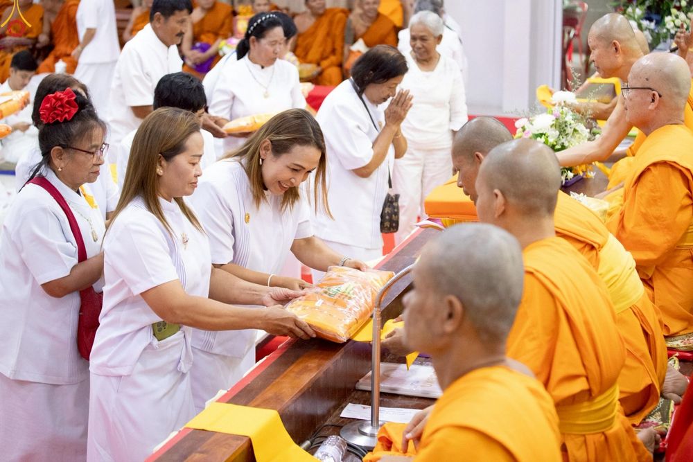 ภาพ No.263835:วันที่ 23 ตุลาคม พ.ศ. 2568 พิธีทอดกฐินสามัคคีทั่วไทย 30,000 วัด โดยคณะศิษยานุศิษย์ บูชาธรรม 81 ปี หลวงพ่อธัมมชโย ณ ธุดงคสถานสุราษฎร์ธานี ต.ขุนทะเล อ.เมือง จ.สุราษฎร์ธานี