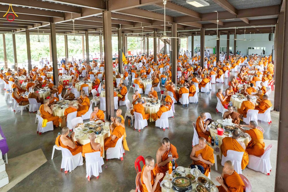 ภาพ No.342672:วันเสาร์ที่ 8 สิงหาคม พ.ศ. 2569  พิธีทักษิณานุปทาน แด่บรรพชนตระกูลผ่องสวัสดิ์และหมู่ญาติที่ล่วงลับไปแล้ว ครั้งที่ 21 ณ พระมหาเจดีย์ทัตตชีโว ศูนย์อบรมเยาวชนกาญจนบุรี