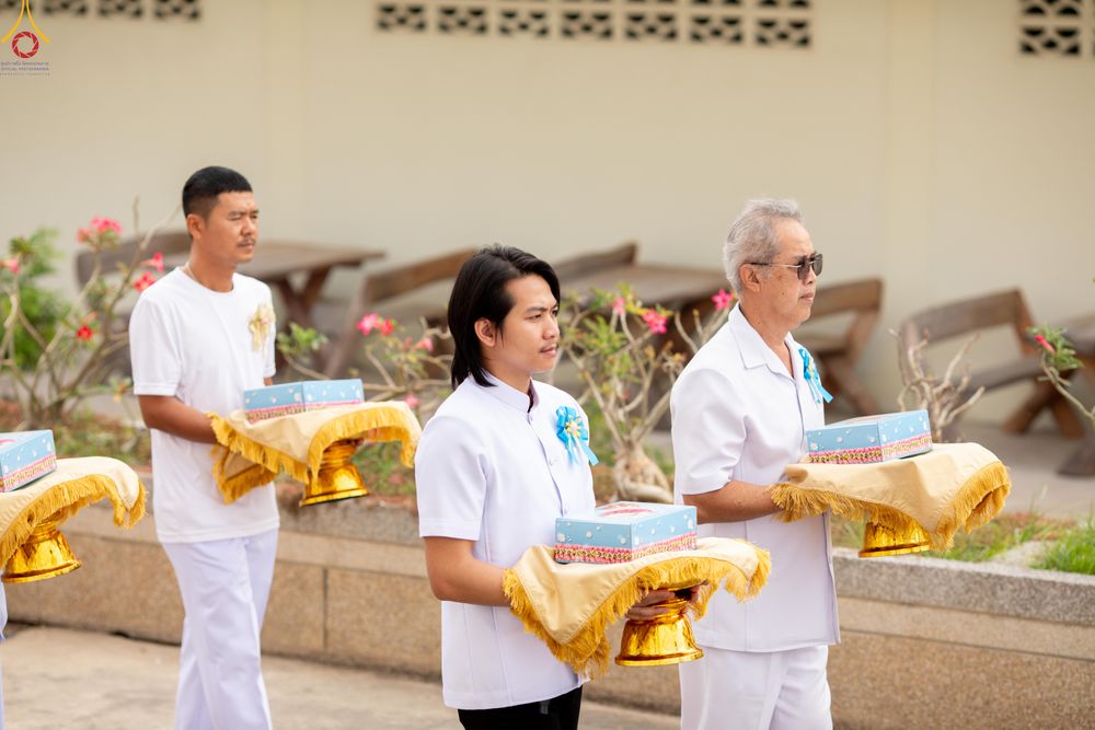 ภาพ No.301199:วันที่ 22 มกราคม พ.ศ. 2569 พิธีทอดผ้าป่าทำนุบำรุงศาสนสถาน ณ วัดใหม่พิบูลย์ผล อ.สองพี่น้อง จ.สุพรรณบุรี ในโครงการธรรมยาตรา กตัญญูบูชา มหาปูชนียาจารย์ พระมงคลเทพมุนี(สด จนฺทสโร) พระผู้ปราบมาร อนุสรณ์สถาน 7 แห่ง ปีที่ 14