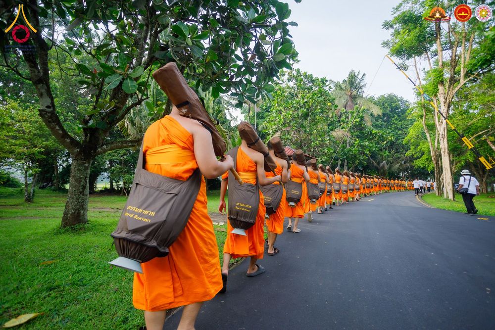 ภาพ No.280065:วันที่ 31 ธันวาคม พ.ศ. 2568 เดินธรรมยาตราที่บรมพุทธโธ อินโดนีเซีย