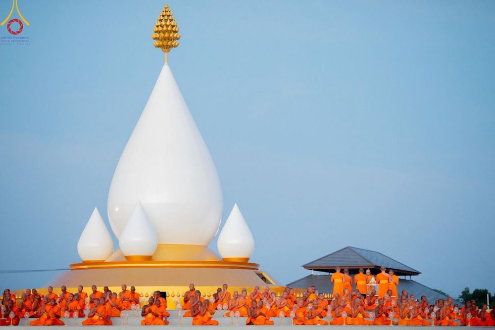 ภาพ No.211665:วันอาทิตย์ที่ 16 มีนาคม พ.ศ. 2568 พิธีอัญเชิญพระบรมสารีริกธาตุ ประดิษฐาน ณ ปทุมเจดีย์ ศูนย์อบรมเยาวชนปัตตานี