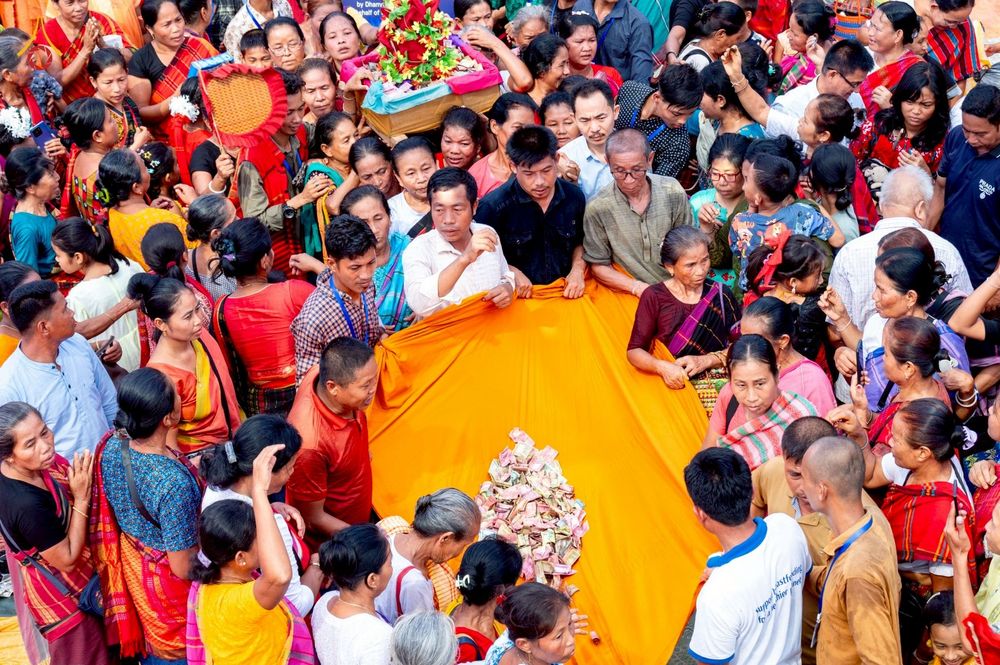 ภาพ No.257543:วันที่ 17 ตุลาคม พ.ศ. 2568 พิธีทอดกฐินสมทบวัดกัลยาณมิตรต่างประเทศ  บูชาธรรม 81 ปี หลวงพ่อธัมมชโย ณ ศูนย์ปฏิบัติธรรมไมตรีปูร์ เมืองคาร์การชารี ประเทศบังกลาเทศ 