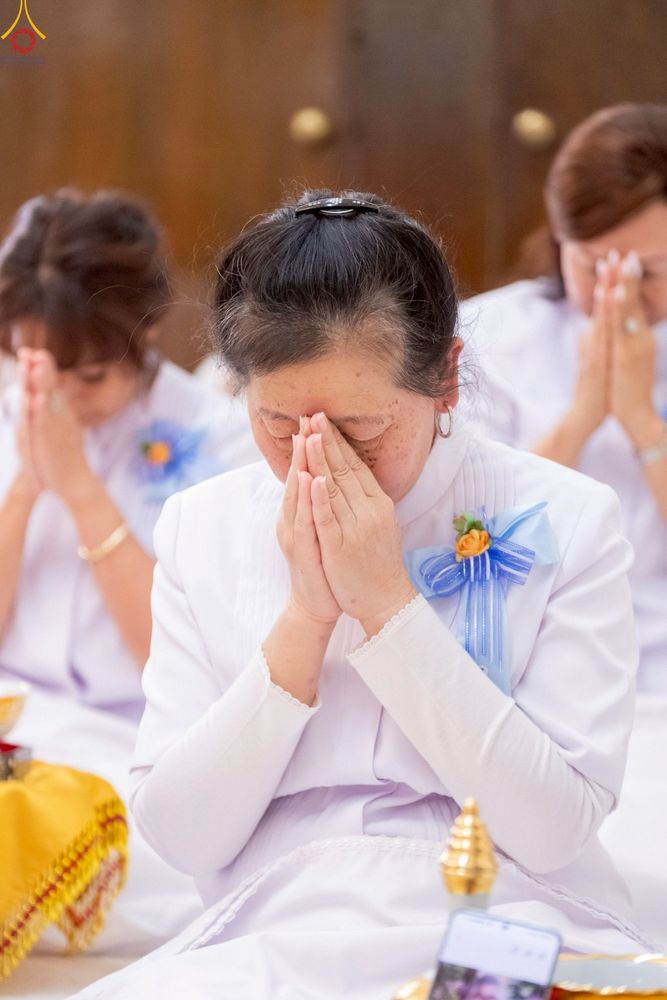 ภาพ No.252366:วันที่ 4-5 ตุลาคม พ.ศ. 2568  วัดพระธรรมกายแคลิฟอร์เนีย ประเทศสหรัฐอเมริกา ได้จัดพิธีตัดปอยผม โดยคณะสงฆ์ ญาติ ๆ และสาธุชน ให้กับนาคธรรมทายาท 8 ท่าน และได้จัดพิธีบรรพชา-อุปสมบท ฉลองพิธีทอดกฐินบรมจักรพรรดิ สร้างอุโบสถ 82 ปี บูชาธรรมหลวงพ่อธัมมชโย