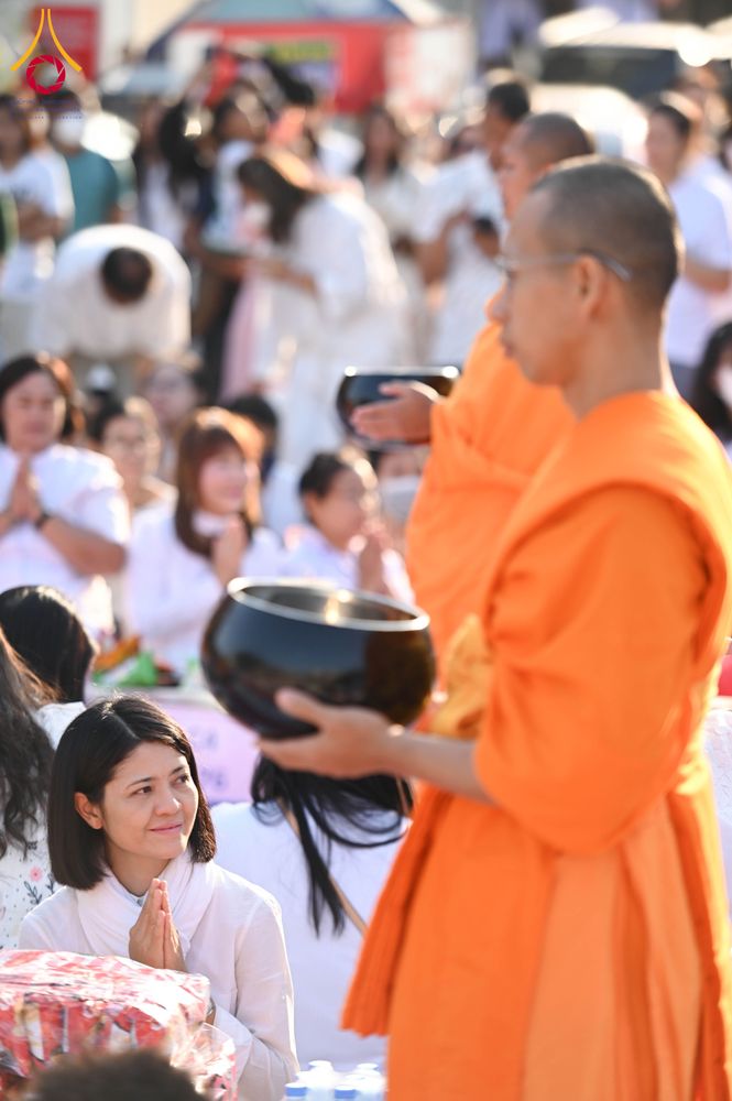 ภาพ No.312835:วันอาทิตย์ที่ 8 มีนาคม พ.ศ.2569 ทำบุญเมืองนครราชสีมา 558 ปี ตักบาตรพระ 10,000 รูป (ภาพชุดที่ 2)