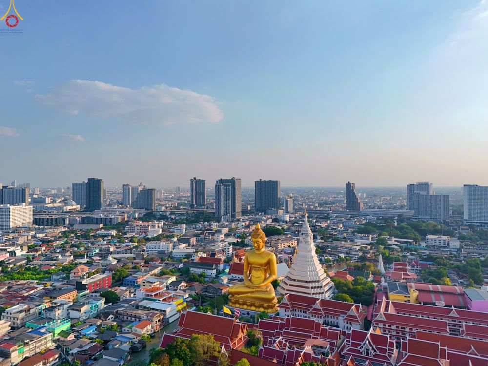 ภาพ No.302775:วันที่ 24 มกราคม พ.ศ. 2569 พิธีจุดประทีปธรรมถวายเป็นพุทธบูชา  และบูชาธรรมมหาปูชนียาจารย์  ณ อาคารธรรมยาตรา กตัญญูบูชามหาปูชนียาจารย์  ตรงข้ามวัดปากน้ำภาษีเจริญ จ.กรุงเทพมหานคร ในโครงการธรรมยาตรา กตัญญูบูชา มหาปูชนียาจารย์ พระมงคลเทพมุนี(สด จนฺทสโร) พระผู