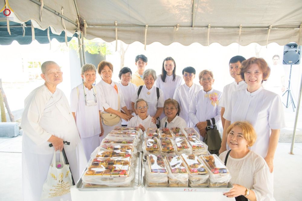 ภาพ No.249306:วันที่ 20 กันยายน พ.ศ. 2568 พิธีประดิษฐานรูปหล่อหลวงปู่วัดปากน้ำ ภาษีเจริญ ณ วิหารพระมงคลเทพมุนี (สด จนฺทสโร) ศูนย์ปฏิบัติธรรมภูเก็ต จ.ภูเก็ต