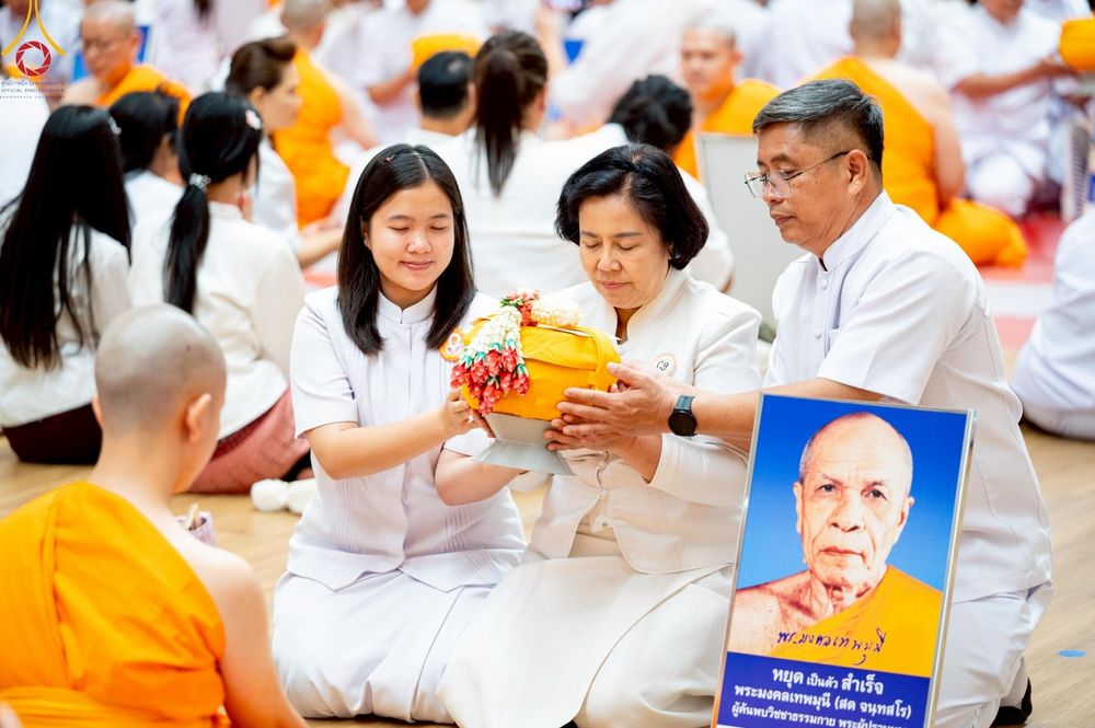 ภาพ No.217315:วันเสาร์ที่ 12 เมษายน พ.ศ. 2568 พิธีบรรพชา พิธีขอศีลและขอนิสสัย พิธีมอบบาตร ในโครงการอุปสมบทหมู่ บูชาธรรมหลวงพ่อธัมมชโย, โครงการธรรมทายาท ระดับอุดมศึกษา รุ่นที่ 52 ,  โครงการบวชพระนานาชาติ AEC & WAB CEO รุ่นที่ 4 ณ วัดพระธรรมกาย