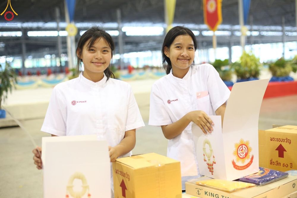 ภาพ No.61465:V.36 ทุ่มเทเพื่อพ่อ 80 ปี ภาพการเตรียมงานของหน่วยงานต่างๆ เพื่อพิธีฉลองอายุวัฒนมงคล 80 ปี หลวงพ่อธัมมชโย และรับถวายมหาสังฆทาน 10,000 กว่าวัดทั่วประเทศ ในวันคุ้มครองโลก จันทร์ที่ 22 เมษายน พ.ศ.2567