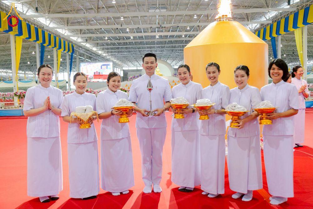 ภาพ No.261329:วันอาทิตย์ที่ 5 ตุลาคม พ.ศ. 2568 พิธีจุดเทียนใจ ไฟนิรันด์ อนันตชัย ณ สภาธรรมกายสากล วัดพระธรรมกาย