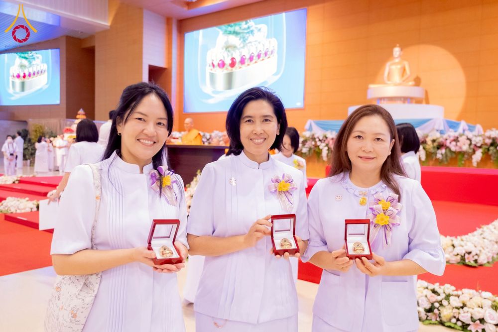 ภาพ No.264417:วันอาทิตย์ที่ 2 พฤศจิกายน พ.ศ. 2568 พิธีบูชาข้าวพระ ณ สภาธรรมกายสากล วัดพระธรรมกาย