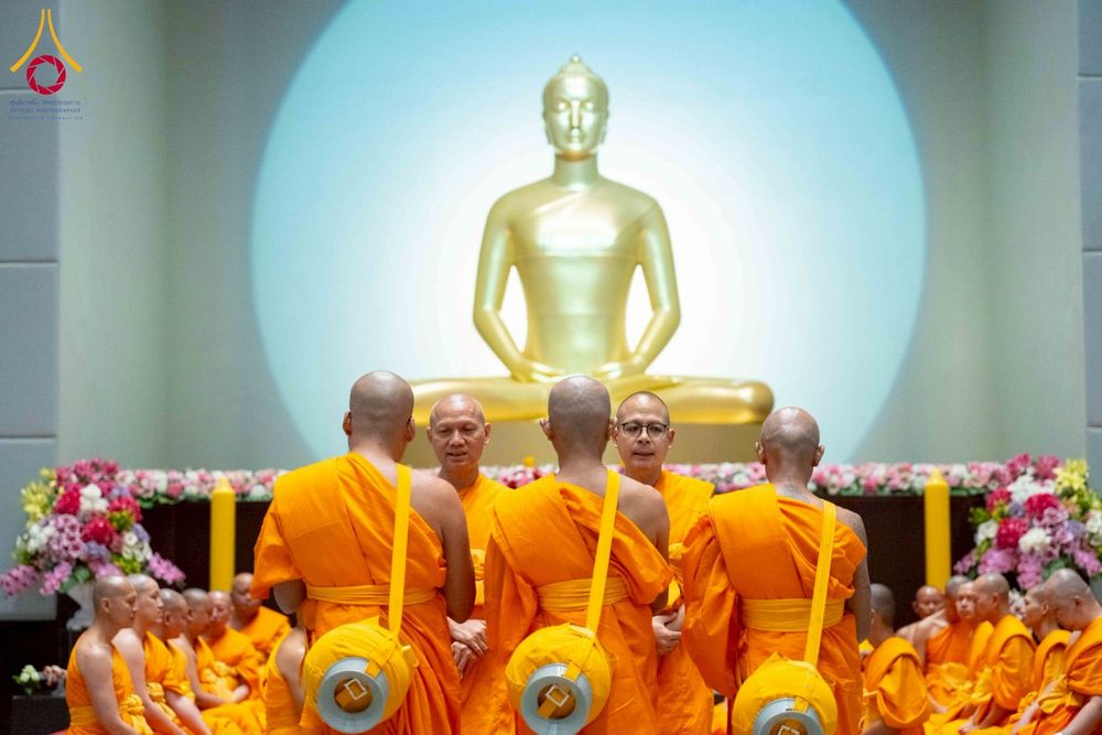 ภาพ No.277849:วันเสาร์ที่ 6 ธันวาคม พ.ศ. 2568 พิธีบรรพชาอุปสมบทและพิธีถวายบาตร โครงการอุปสมบทบูชาธรรมมหาปูชนียาจารย์ ประจำปี พ.ศ.2568 โครงการบวชพระนานาชาติ AEC และ WAB รุ่น CEO (นักบริหาร) รุ่นที่ 5 ณ มหาธรรมกายเจดีย์ วัดพระธรรมกาย