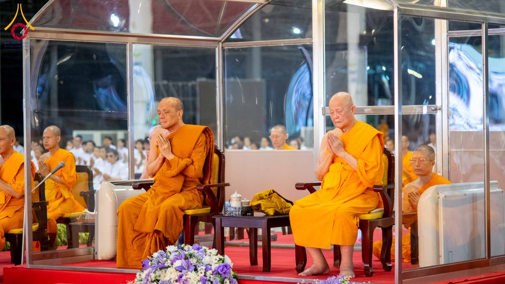 ภาพ No.316719:วันอาทิตย์ที่ 29 มีนาคม พ.ศ. 2569 พิธีทอดผ้าบังสุกุลและพิธีชำระร่าง โยมพ่อณรงค์ จินตมากุล  สิริอายุ 99 ปี 11 เดือน โยมบิดา พระครูปลัดรัตนวีรวัฒน์ (รังสฤษดิ์ อิทฺธิจินตโก) ที่ปรึกษาเจ้าคณะจังหวัดปทุมธานี เจ้าอาวาสวัดพระธรรมกาย  ณ ฌาปนสถานชั่วคราว ทางเข้า 