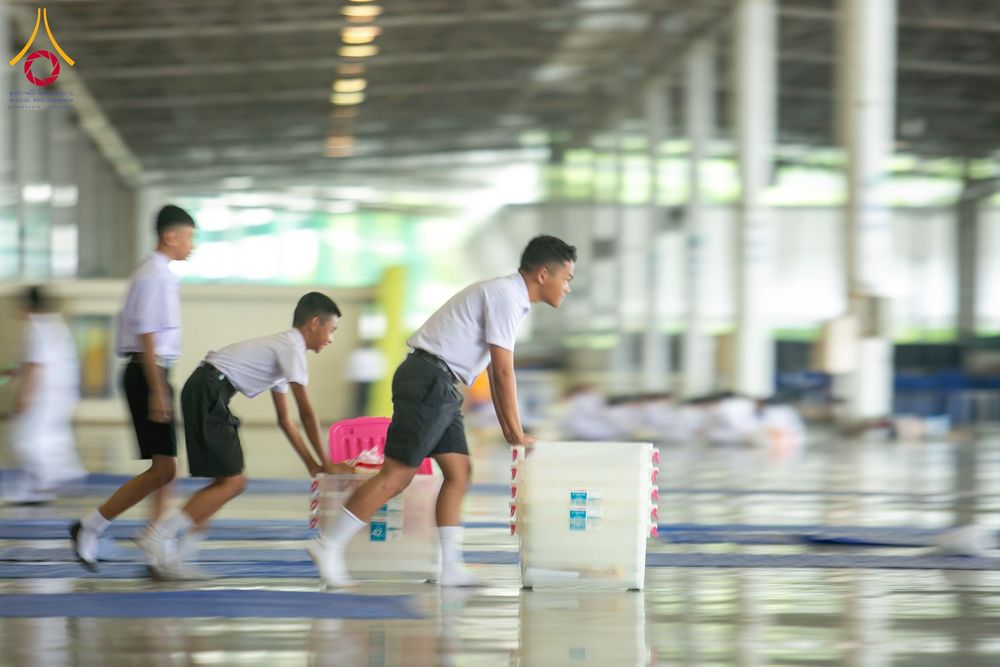 ภาพ No.256902:วันที่ 5 ตุลาคม พ.ศ. 2568 พิธีตักบาตร ข้าวสารอาหารแห้ง ณ บ้านแก้วเรือนทองคุณยายฯ สภาธรรมกายสากล วัดพระธรรมกาย