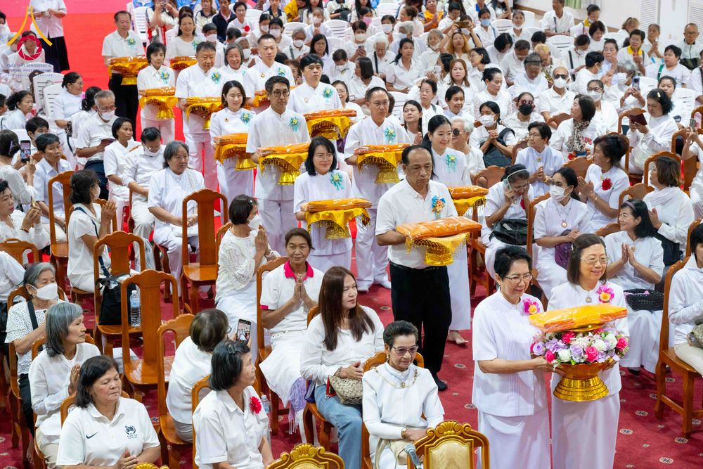 ภาพ No.298667:วันที่ 20 มกราคม พ.ศ. 2569 พิธีทอดผ้าป่าทำนุบำรุงศาสนสถาน ณ วัดไร่ขิง อ.สามพราน จ.นครปฐม ในโครงการธรรมยาตรา กตัญญูบูชา มหาปูชนียาจารย์ พระมงคลเทพมุนี(สด จนฺทสโร) พระผู้ปราบมาร อนุสรณ์สถาน 7 แห่ง ปีที่ 14