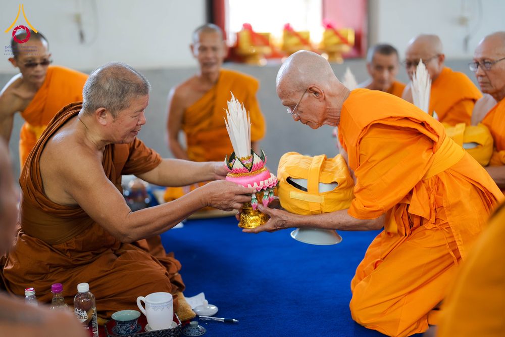 ภาพ No.341376:วันอาทิตย์ที่ 26 กรกฎาคม พ.ศ. 2569 ​โครงการอุปสมบทหมู่บูชาธรรมมหาปูชนียาจารย์ รุ่นที่ ๑ วัดกลางธนรินทร์ ต.บ้านแป้ง อ.พรหมบุรี จ.สิงห์บุรี