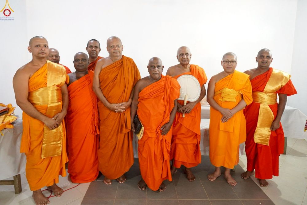 ภาพ No.264875:วันที่ 18 ตุลาคม พ.ศ. 2568 กฐินสมทบต่างประเทศ บูชาธรรม 81 ปี  หลวงพ่อธัมมชโย วัดพระธรรมกาย  ณ วัดกาลัลปิติยะ ปุราณะ วิหาร ประเทศศรีลังกา 