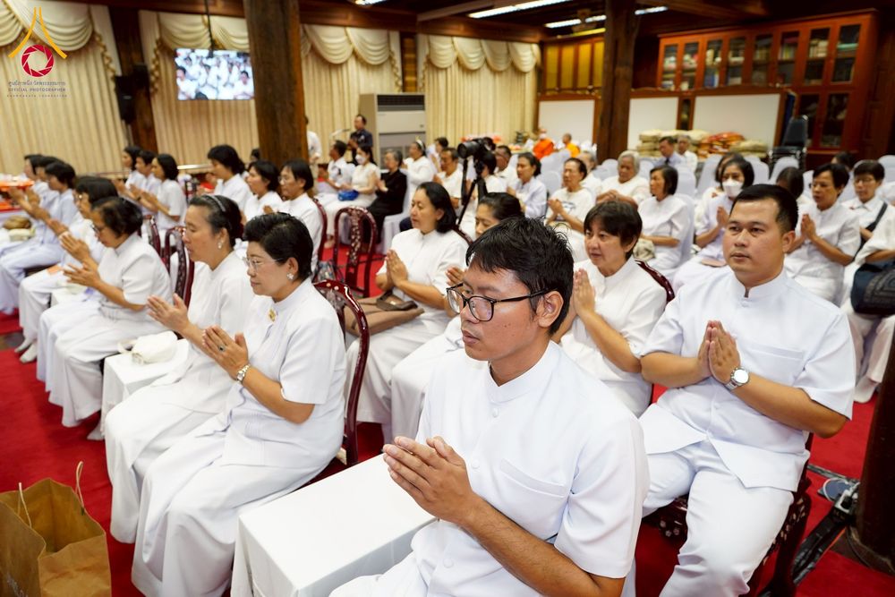 ภาพ No.270750:วันที่ 18 พฤศจิกายน พ.ศ. 2568 วัดพระธรรมกาย เป็นเจ้าภาพบำเพ็ญกุศล  คุณยายอาจารย์ ดร.ตรีธา เนียมขำ  อดีตนายกสมาคมศิษย์หลวงพ่อวัดปากน้ำ ณ ศาลาสตมานุสรณ์ (ศาลาเรือนไทย) วัดปากน้ำ  พระอารามหลวง เขตภาษีเจริญ กรุงเทพมหานคร