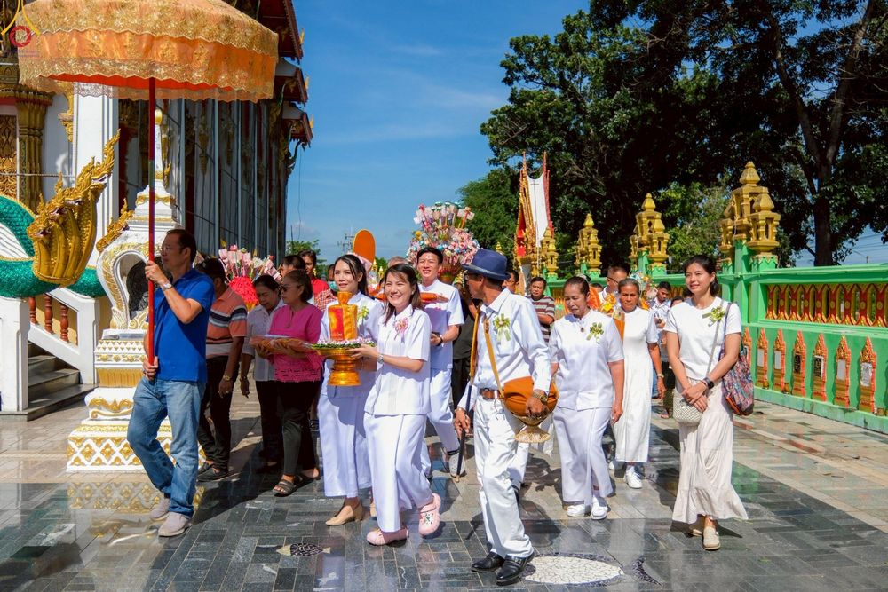 ภาพ No.260988:วันที่ 19 ตุลาคม พ.ศ. 2568 พิธีทอดกฐินสามัคคีทั่วไทย 30,000 วัด โดยคณะศิษยานุศิษย์ บูชาธรรม 81 ปี หลวงพ่อธัมมชโย ณ วัดทุ่งน้อย อ.นครชัยศรี จ.นครปฐม