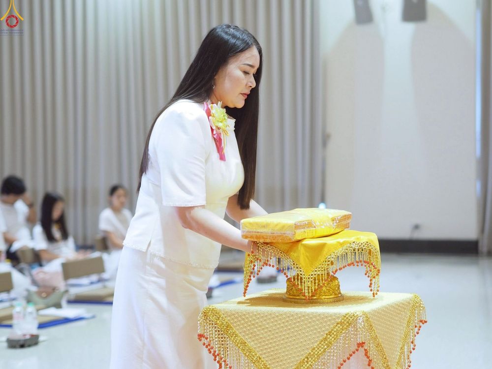 ภาพ No.268910:วันที่ 19 ตุลาคม พ.ศ. 2568 พิธีทอดกฐินสามัคคีทั่วไทย ณ ศูนย์ปฏิบัติธรรมอุทัยแสง ตำบลเกาะเทโพ อำเภอเมือง จังหวัดอุทัยธานี โดยคณะศิษยานุศิษย์ บูชาธรรม 81 ปี หลวงพ่อธัมมชโย