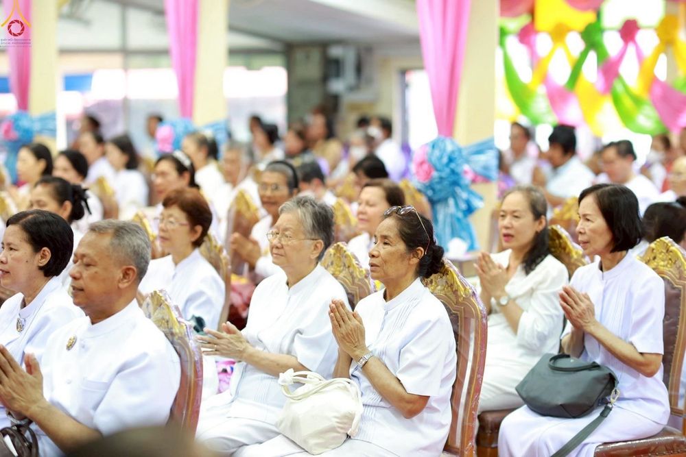 ภาพ No.254004:วันที่ 12 ตุลาคม พ.ศ. 2568 พิธีทอดกฐินสามัคคีทั่วไทย 30,000 วัด โดยคณะศิษยานุศิษย์ บูชาธรรม 81 ปี หลวงพ่อธัมมชโย ณ วัดบางขมิ้น อ.พระประแดง จ.สมุทรปราการ