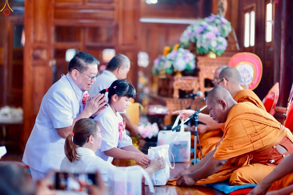 ภาพ No.269877:วันที่ 11 ตุลาคม พ.ศ. 2568 พิธีทอดกฐินสามัคคีทั่วไทย ณ วัดม่วงหวาน อำเภอบางบาล จังหวัดพระนครศรีอยุธยา โดยคณะศิษยานุศิษย์ บูชาธรรม 81 ปี หลวงพ่อธัมมชโย