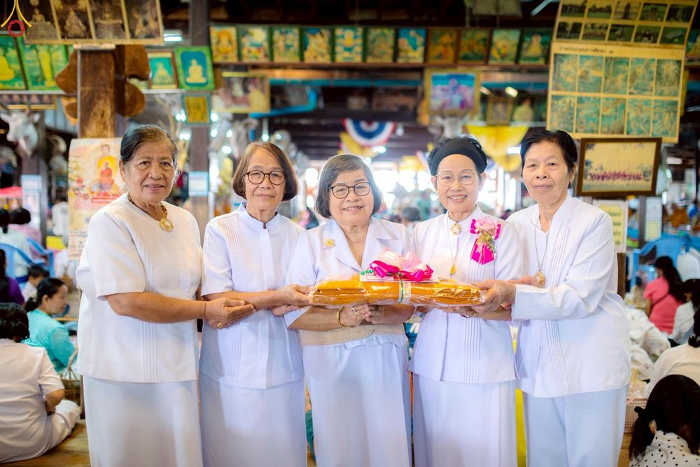 ภาพ No.251847:วันที่ 8 ตุลาคม พ.ศ. 2568 พิธีทอดกฐินสามัคคีทั่วไทย 30,000 วัด โดยคณะศิษยานุศิษย์ บูชาธรรม 81 ปี หลวงพ่อธัมมชโย ณ วัดโคกบำรุงราษฎร์ อ.ดำเนินสะดวก จ.ราชบุรี